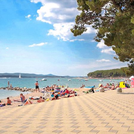 Holiday Home Frane Lisane Tinjske Dış mekan fotoğraf