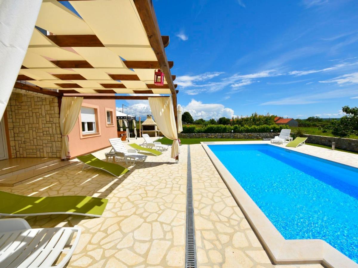 Holiday Home Frane Lisane Tinjske Dış mekan fotoğraf