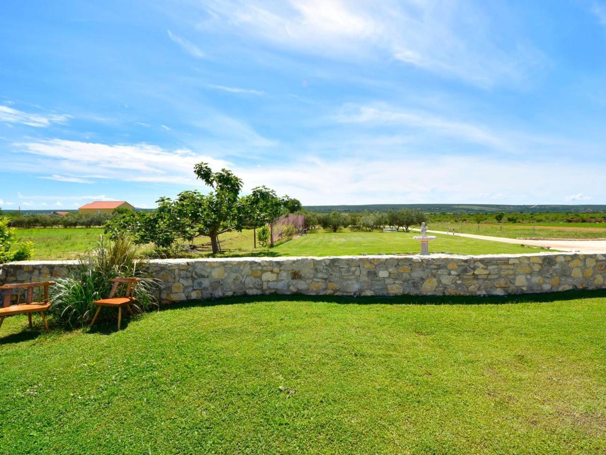 Holiday Home Frane Lisane Tinjske Dış mekan fotoğraf
