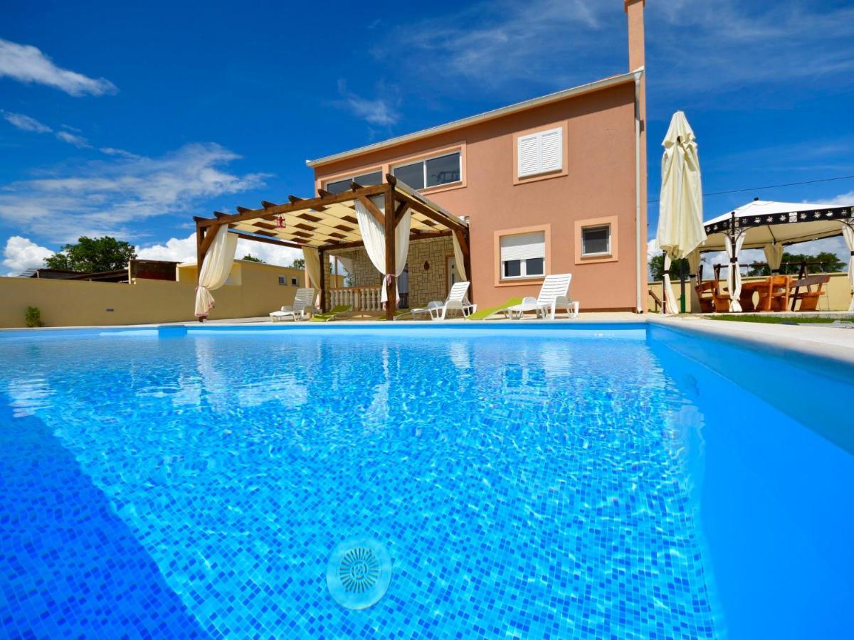 Holiday Home Frane Lisane Tinjske Dış mekan fotoğraf
