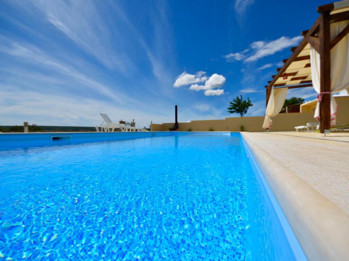 Holiday Home Frane Lisane Tinjske Dış mekan fotoğraf