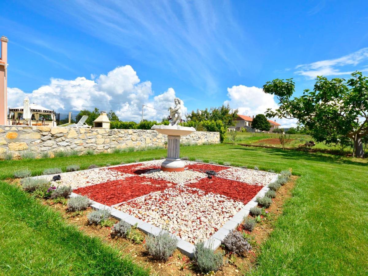 Holiday Home Frane Lisane Tinjske Dış mekan fotoğraf