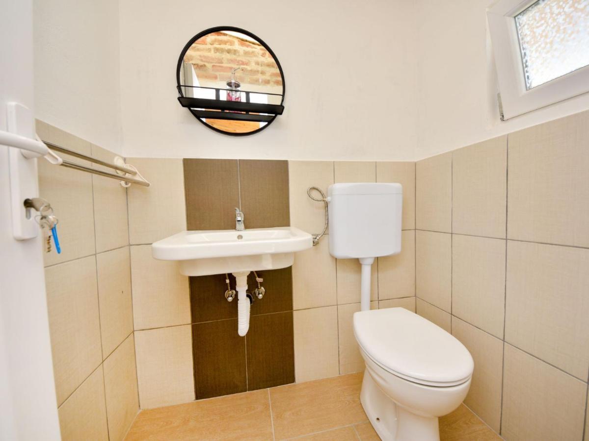 Holiday Home Frane Lisane Tinjske Dış mekan fotoğraf