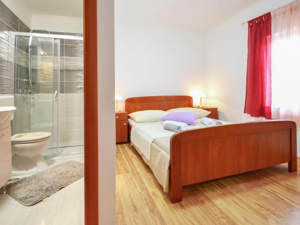 Holiday Home Frane Lisane Tinjske Dış mekan fotoğraf