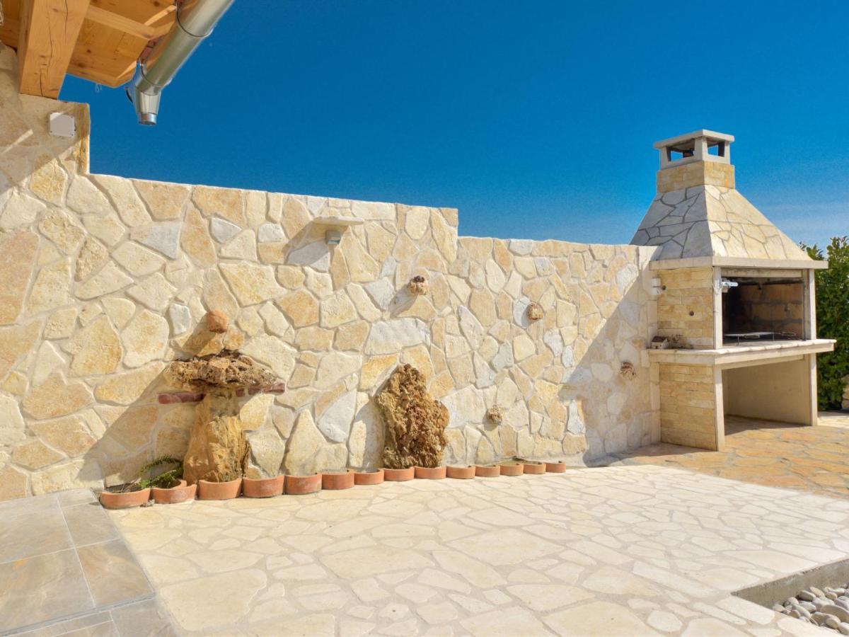 Holiday Home Frane Lisane Tinjske Dış mekan fotoğraf