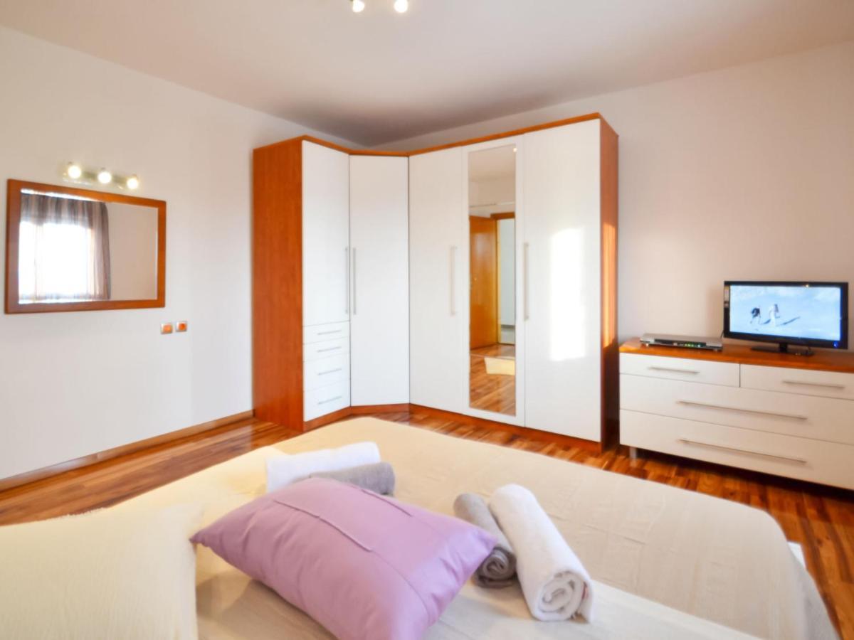 Holiday Home Frane Lisane Tinjske Dış mekan fotoğraf