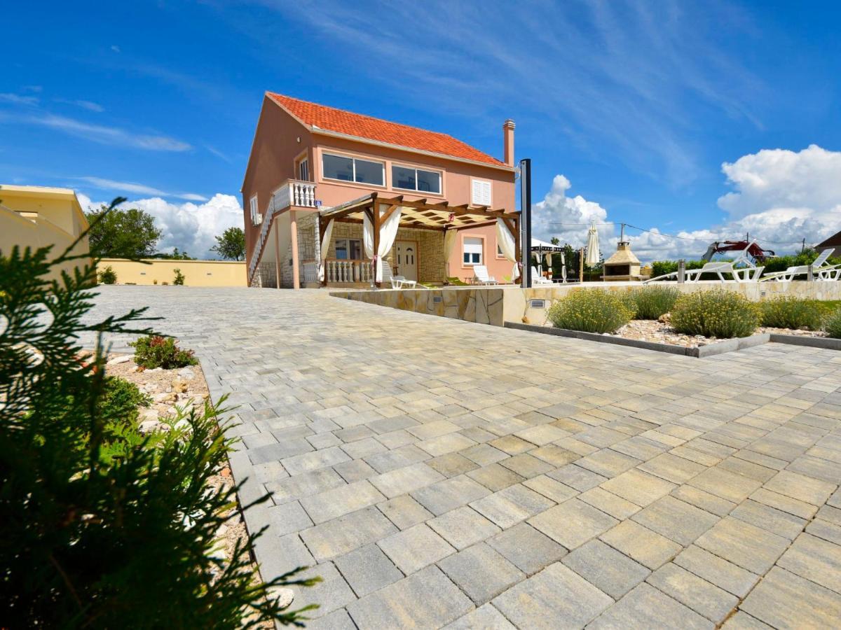 Holiday Home Frane Lisane Tinjske Dış mekan fotoğraf